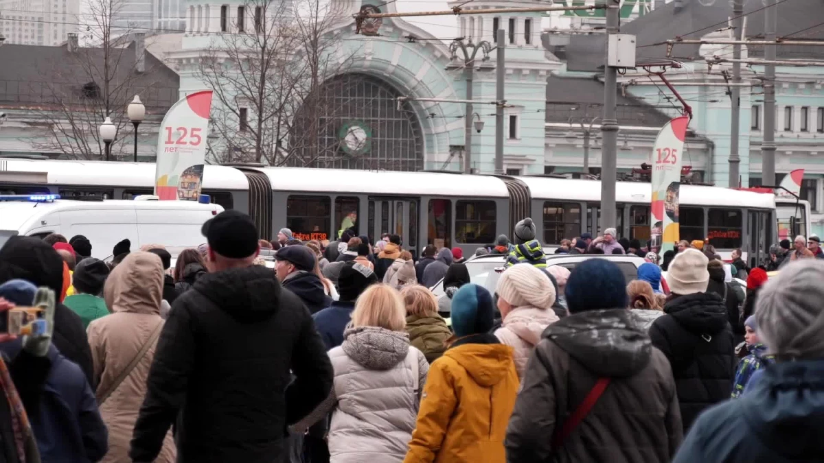 Moskova\'da Tarihi Tramvay Geçit Töreni