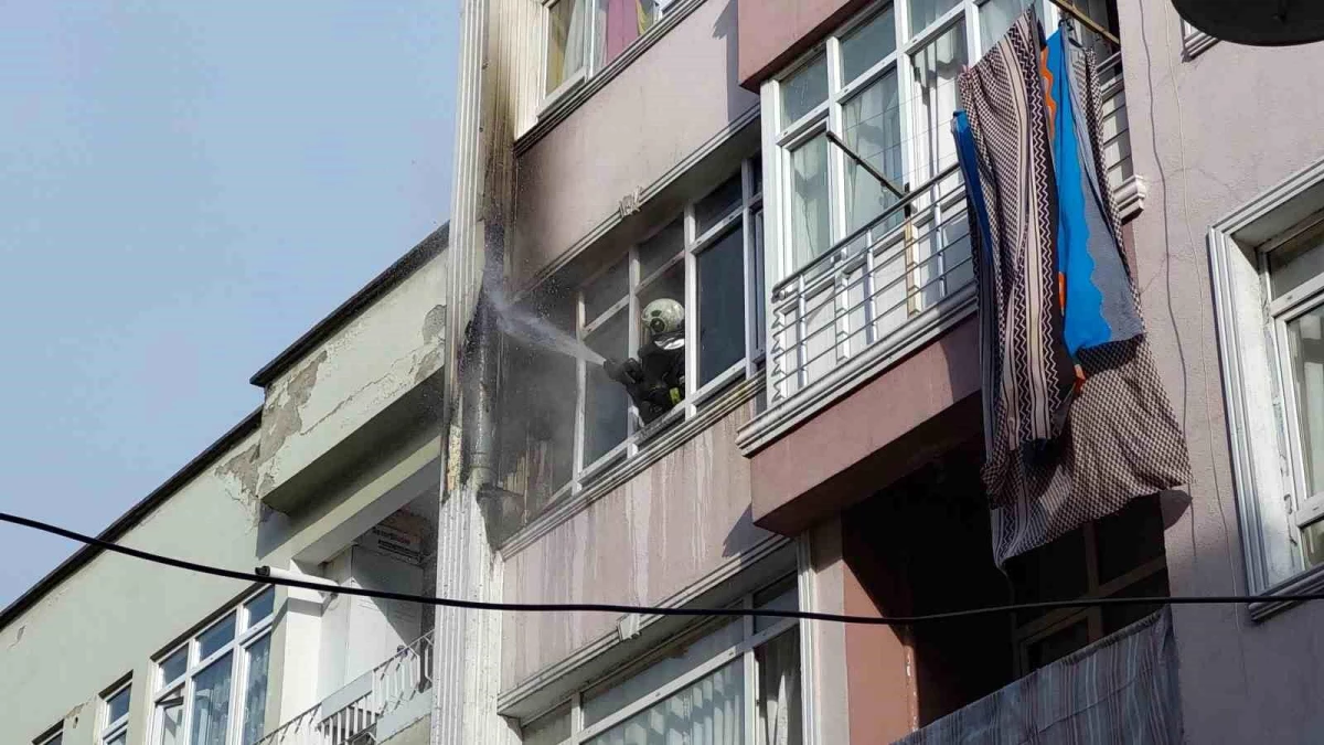Samsun\'da yabancı uyruklu ailenin kaldığı evde yangın çıktı