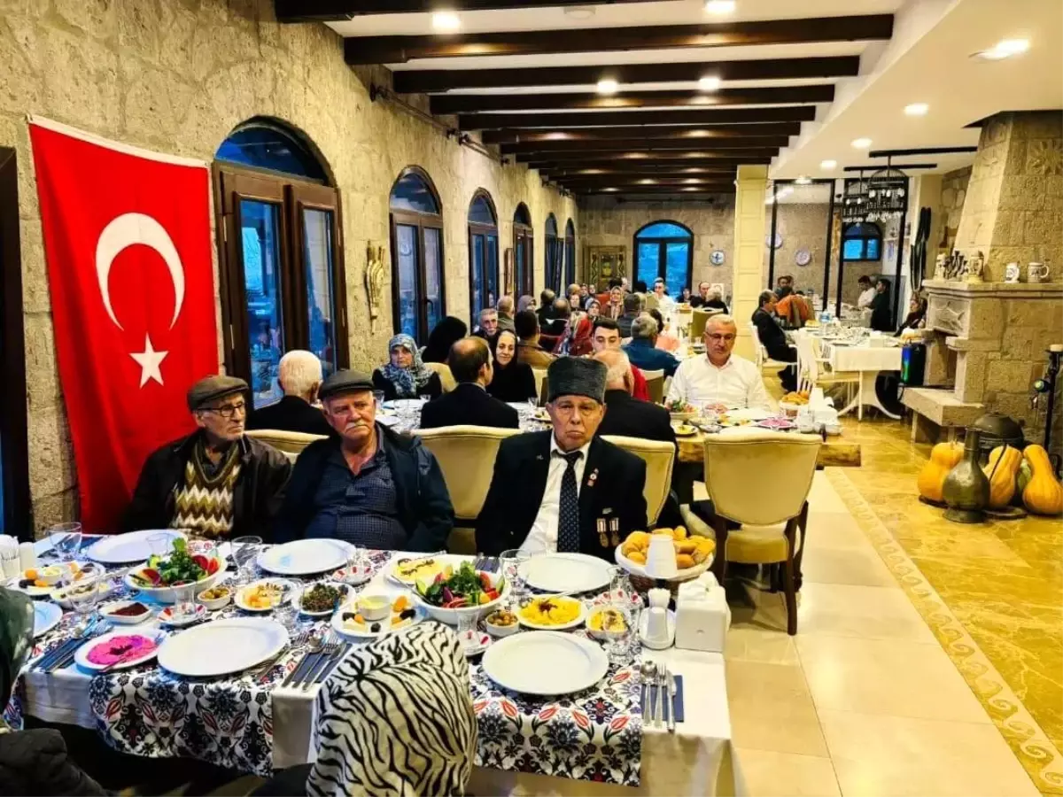 Ayvacık Kaymakamlığı tarafından şehit aileleri ve gaziler onuruna iftar yemeği düzenlendi