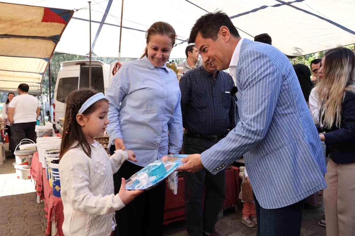 Marmaris Belediye Başkanı Acar Ünlü, Ramazan Bayramı\'nı kutladı