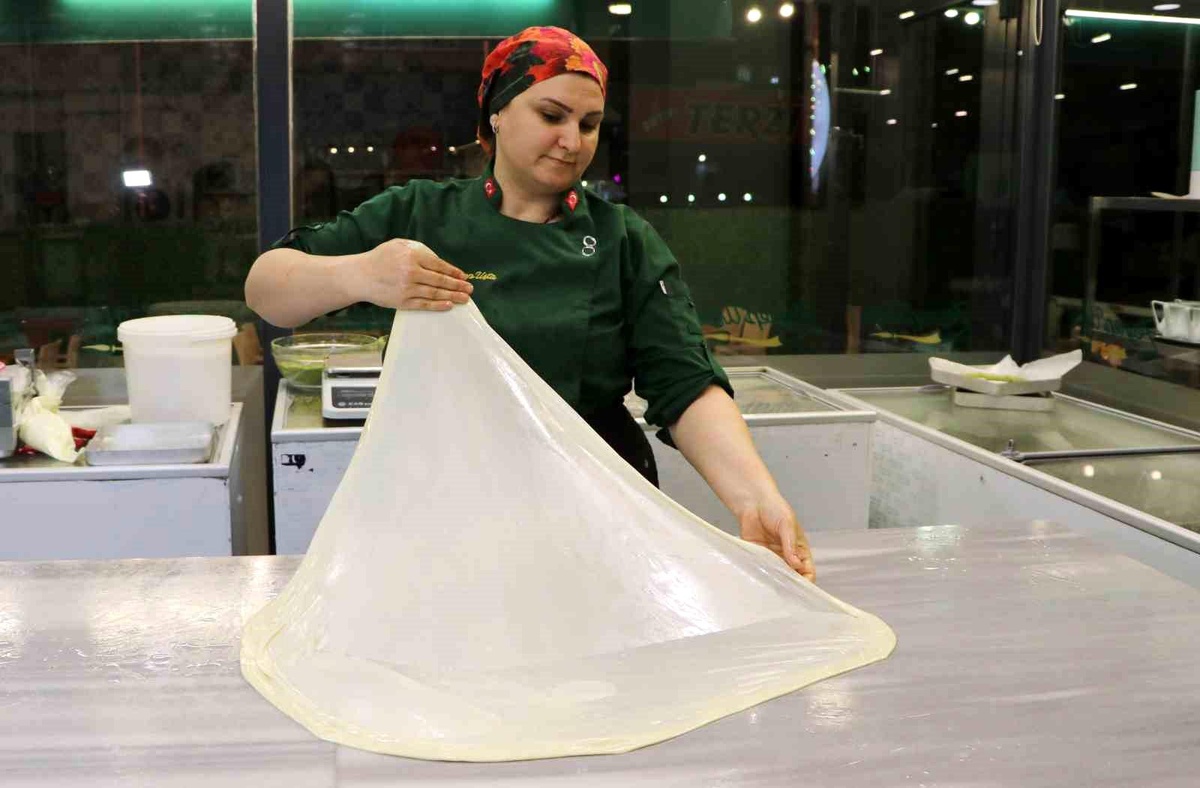 Adanalı Tatlı Ustası Uyarıyor: Ucuz Tatlılar Zehirlenmelere Yol Açabilir