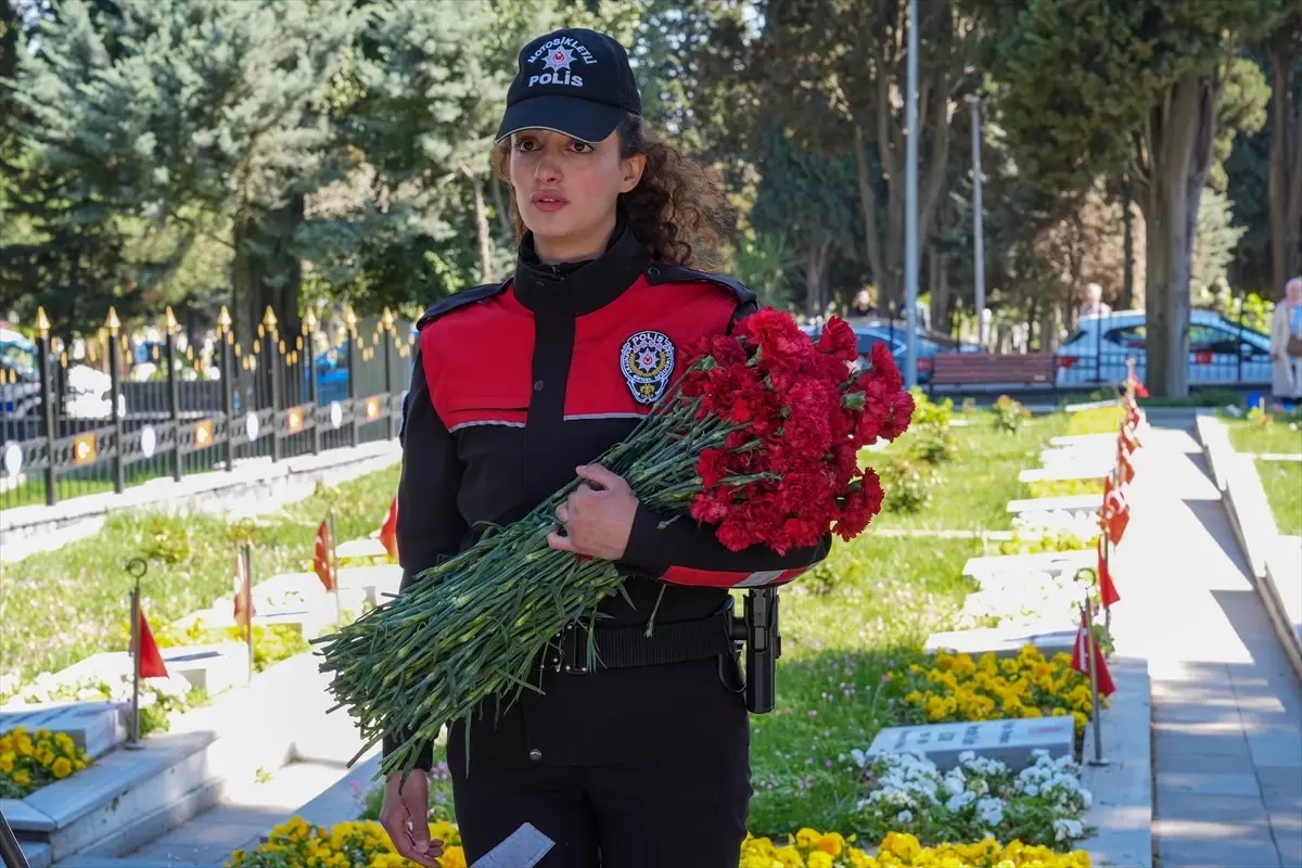 Edirnekapı Şehitliği ve Eyüpsultan Camisi\'nde Polis Haftası programı düzenlendi