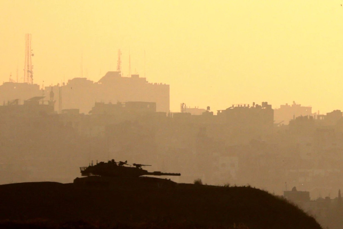 İsrail\'in Gazze\'ye düzenlediği saldırılarda 32 kişi hayatını kaybetti