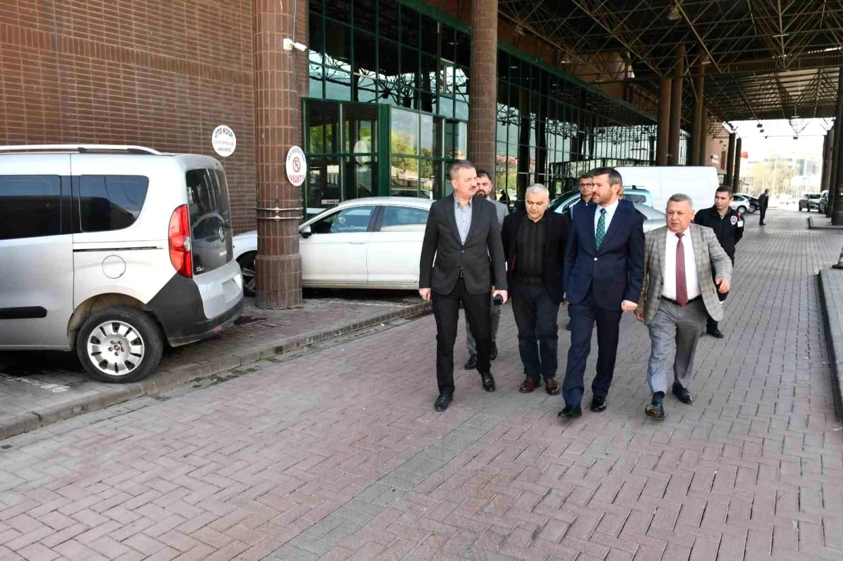 Karabük Belediye Başkanı Otobüs Terminalinde İncelemelerde Bulundu