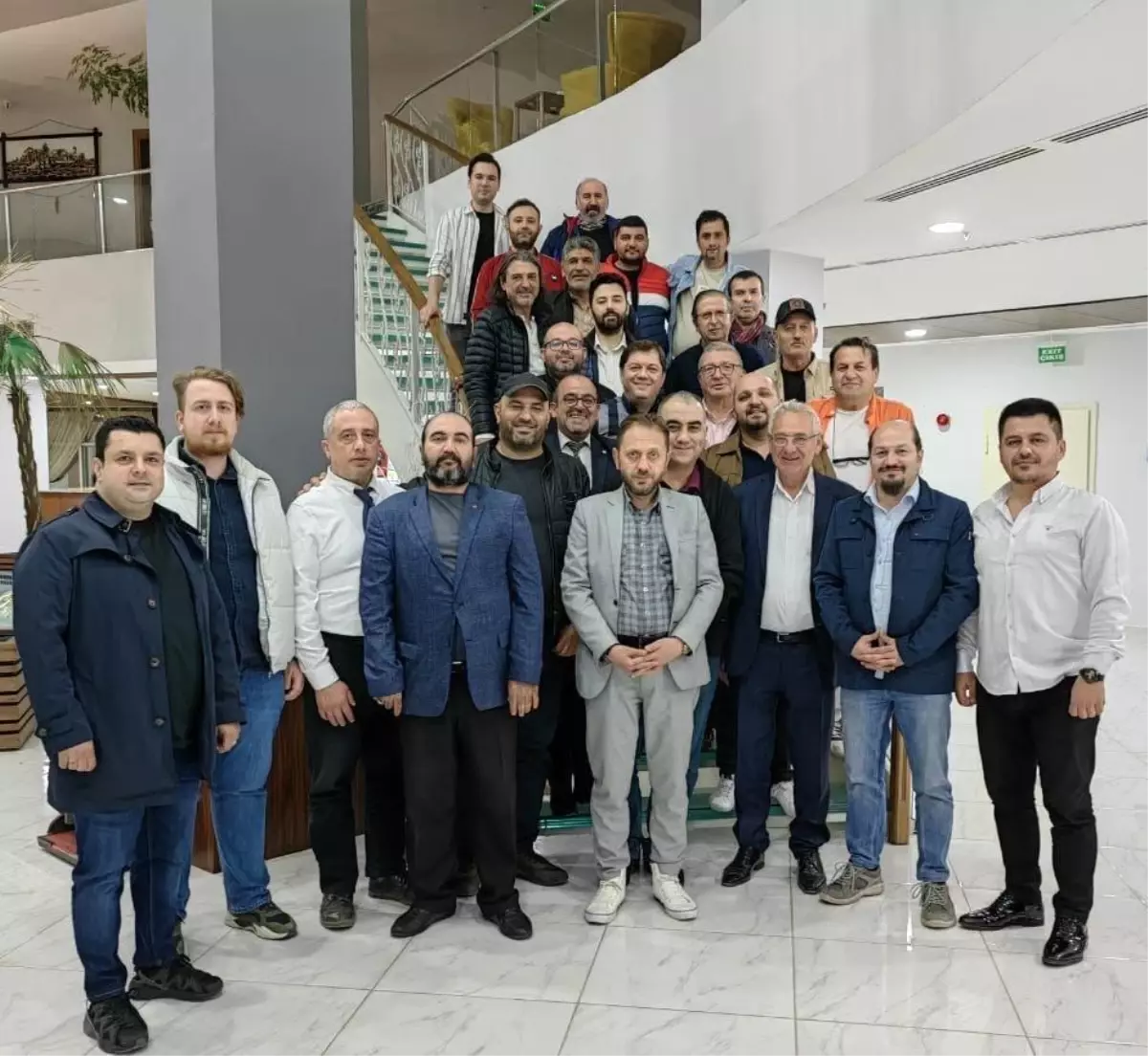 Afyonspor Kulüp Başkanı Nadir Güzbey, spor basınıyla iftarda buluştu