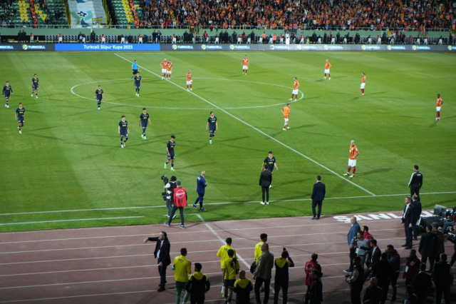 TFF Eski Disiplin Kurulu Başkanı Hüseyin Karaahmetoğlu, Süper Kupa sonrası Fenerbahçe'yi bekleyen riskleri paylaştı