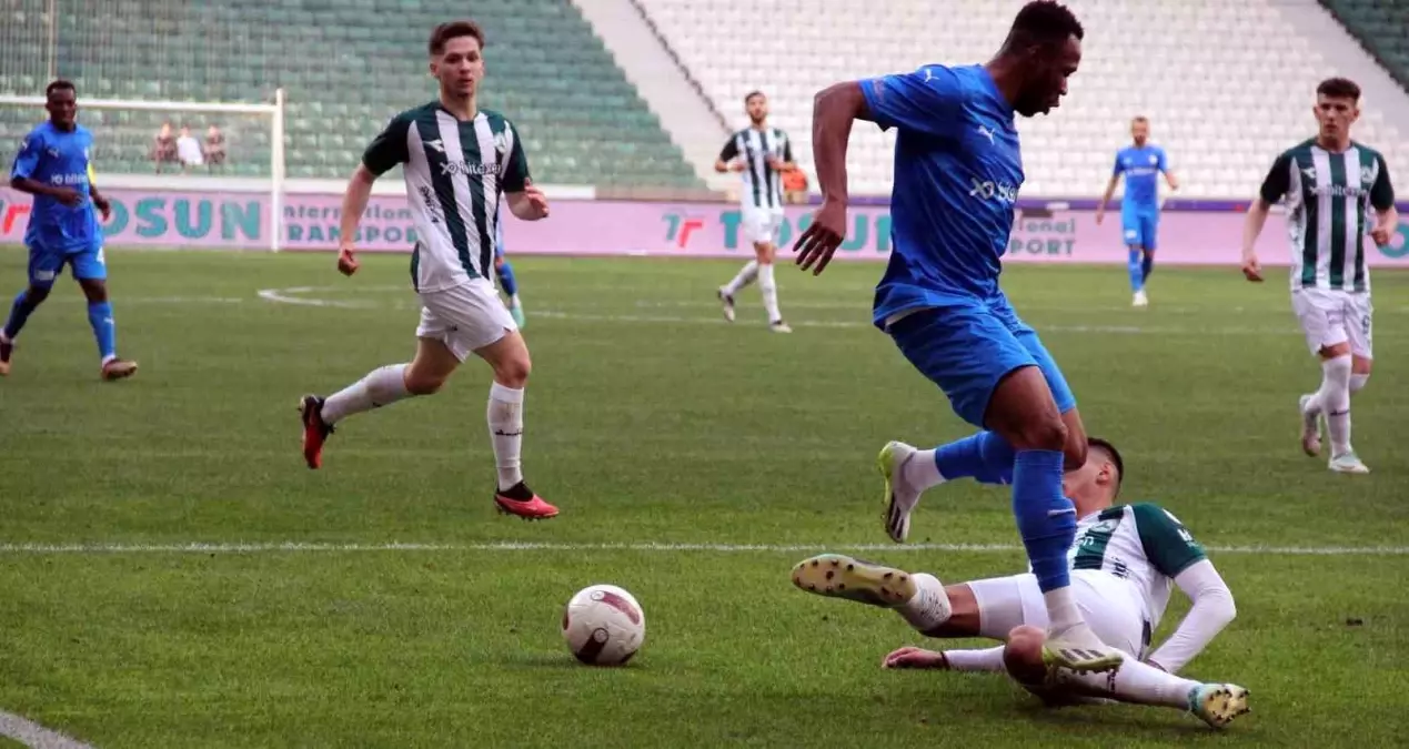 Giresunspor, Tuzlaspor\'a 3-0 mağlup oldu