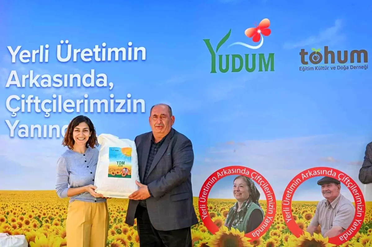 Yudum ve Tohum Derneği, Eskişehir\'de yerli ayçiçeği tohumu dağıtımı yaptı