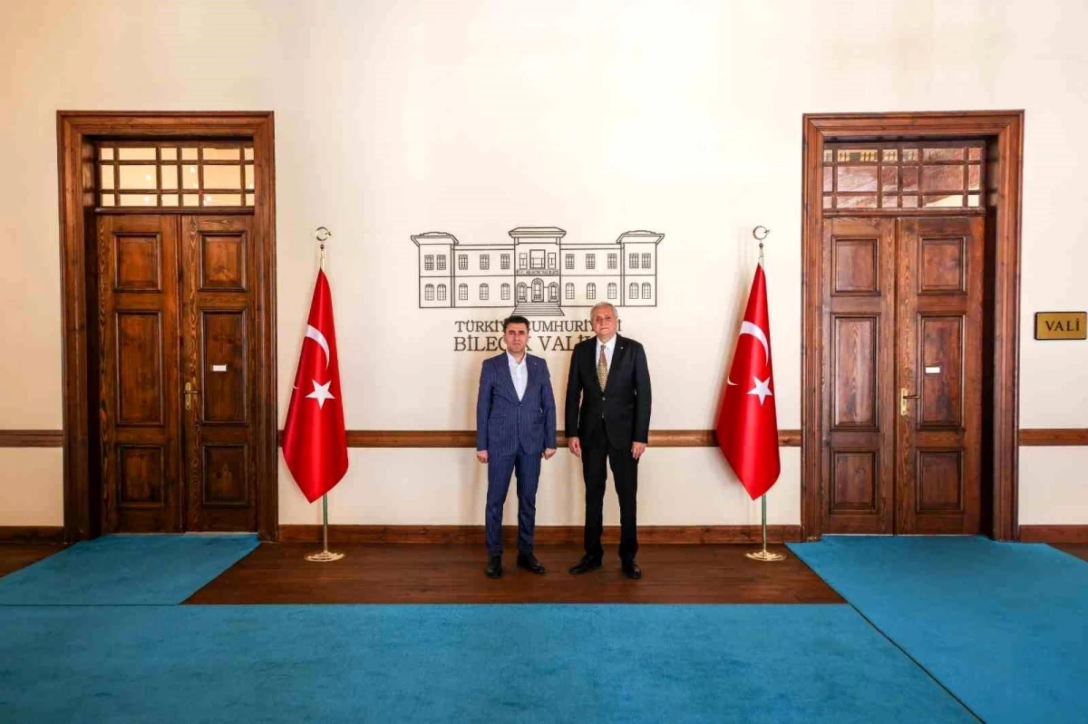 Bozüyük Belediye Başkanı Mehmet Talat Bakkalcıoğlu, Vali ve Kaymakamı Ziyaret Etti