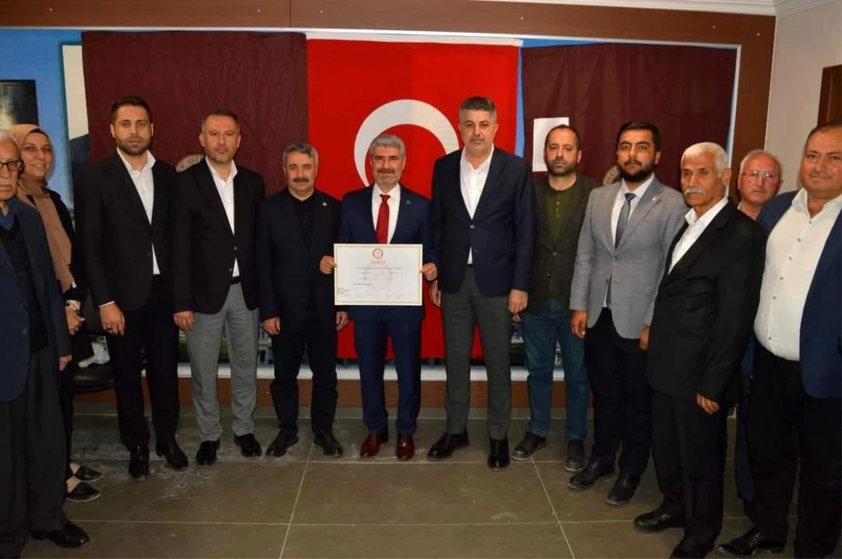 Besni Belediye Başkanlığına AK Parti Adayı Reşit Alkan seçildi