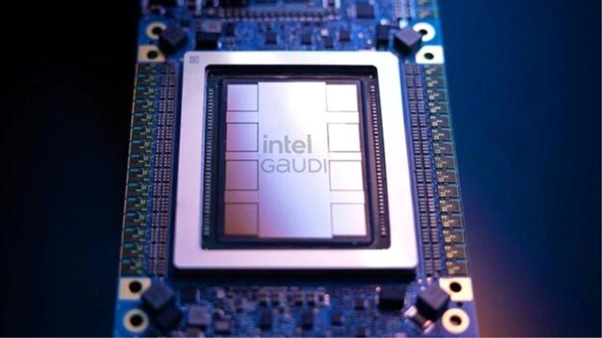 Intel, NVIDIA\'nın liderliğinde olan yapay zeka çipi pazarında rekabeti kızıştırıyor