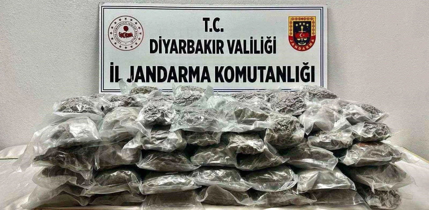 Diyarbakır\'da 71 kilo kubar esrar ele geçirildi