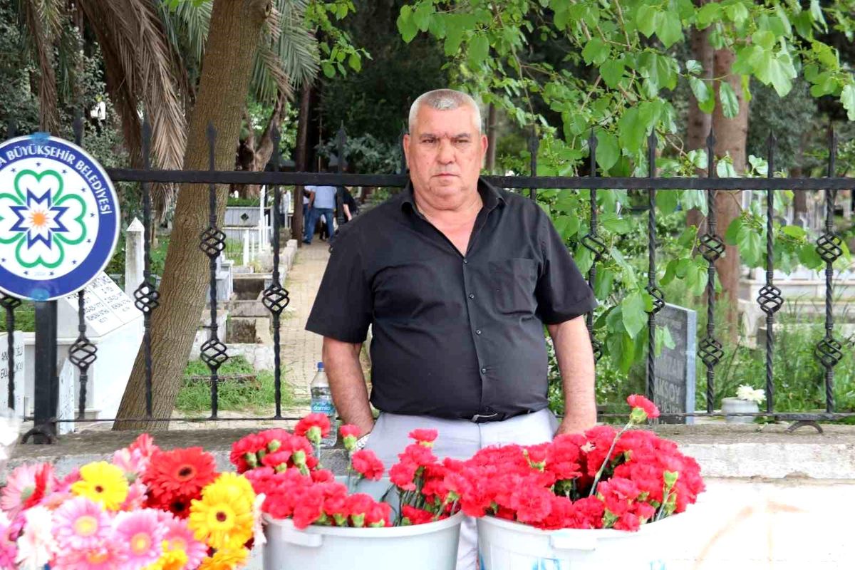 Fethiye\'de Ramazan Bayramı öncesinde mezarlık ziyaretleri