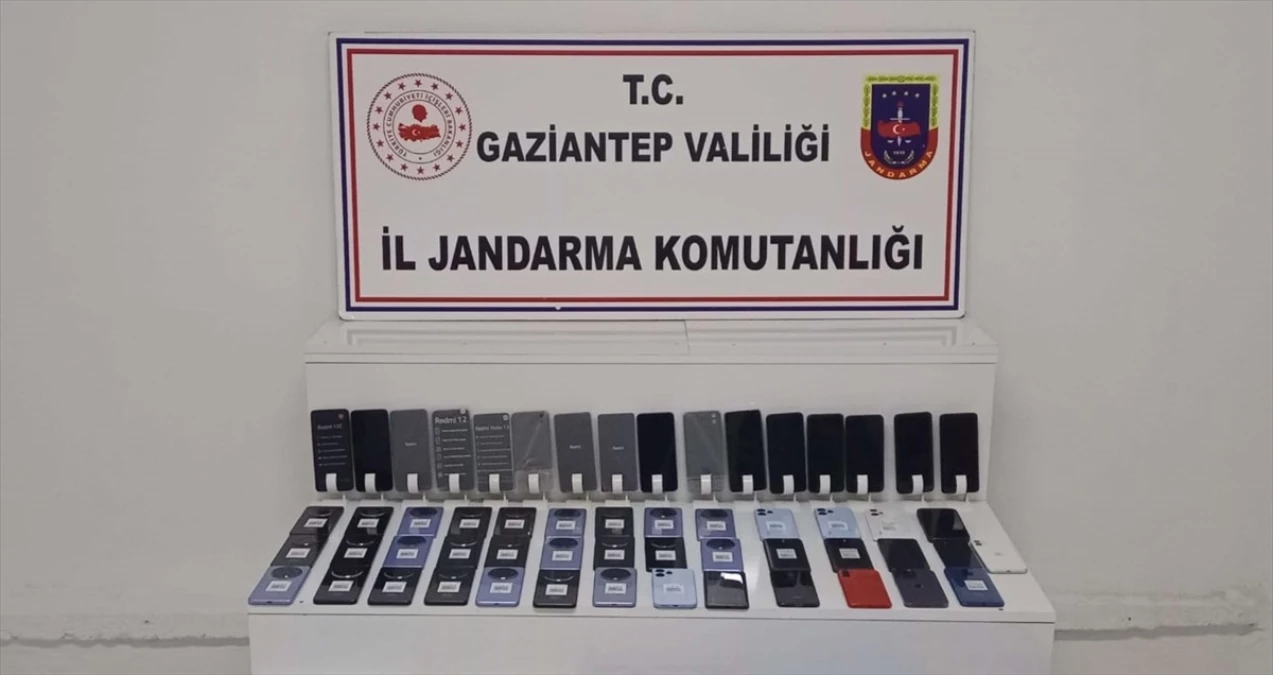 Gaziantep\'te kaçakçılık operasyonunda 2 zanlı gözaltına alındı