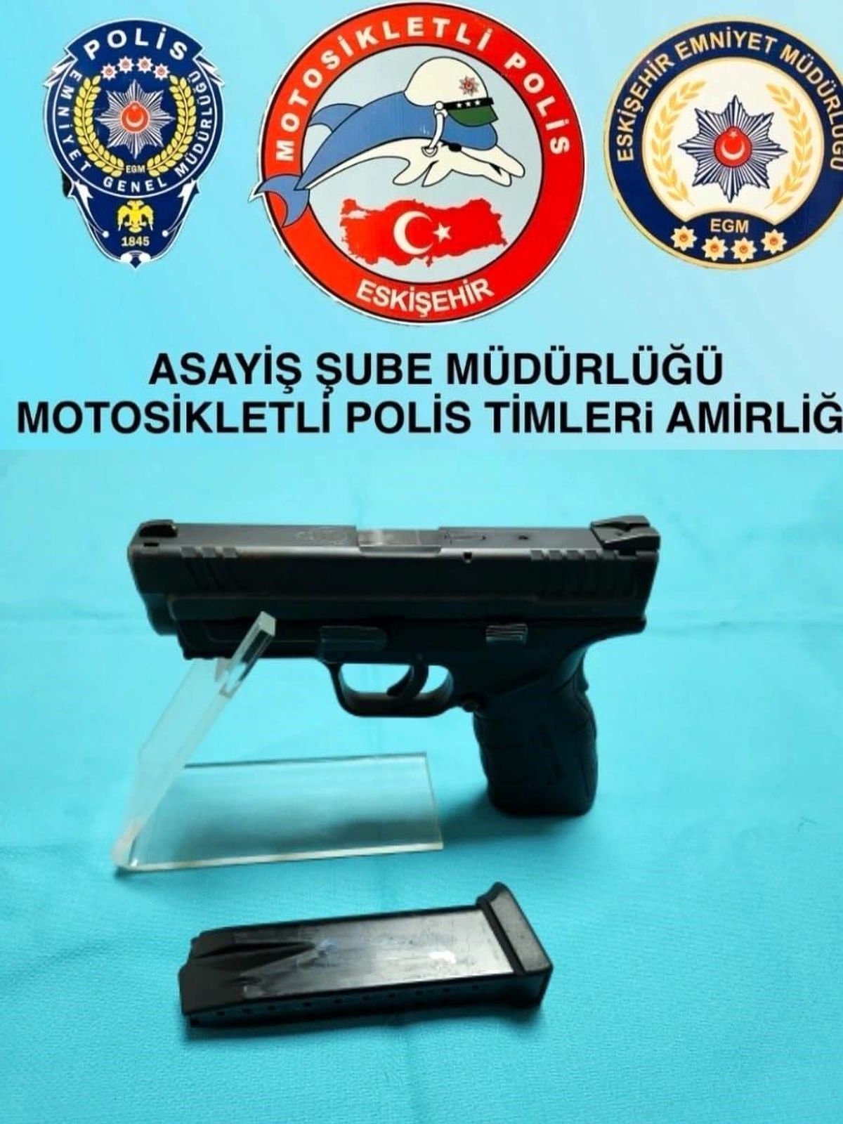 Eskişehir\'de polis operasyonunda tabanca ve fişek ele geçirildi