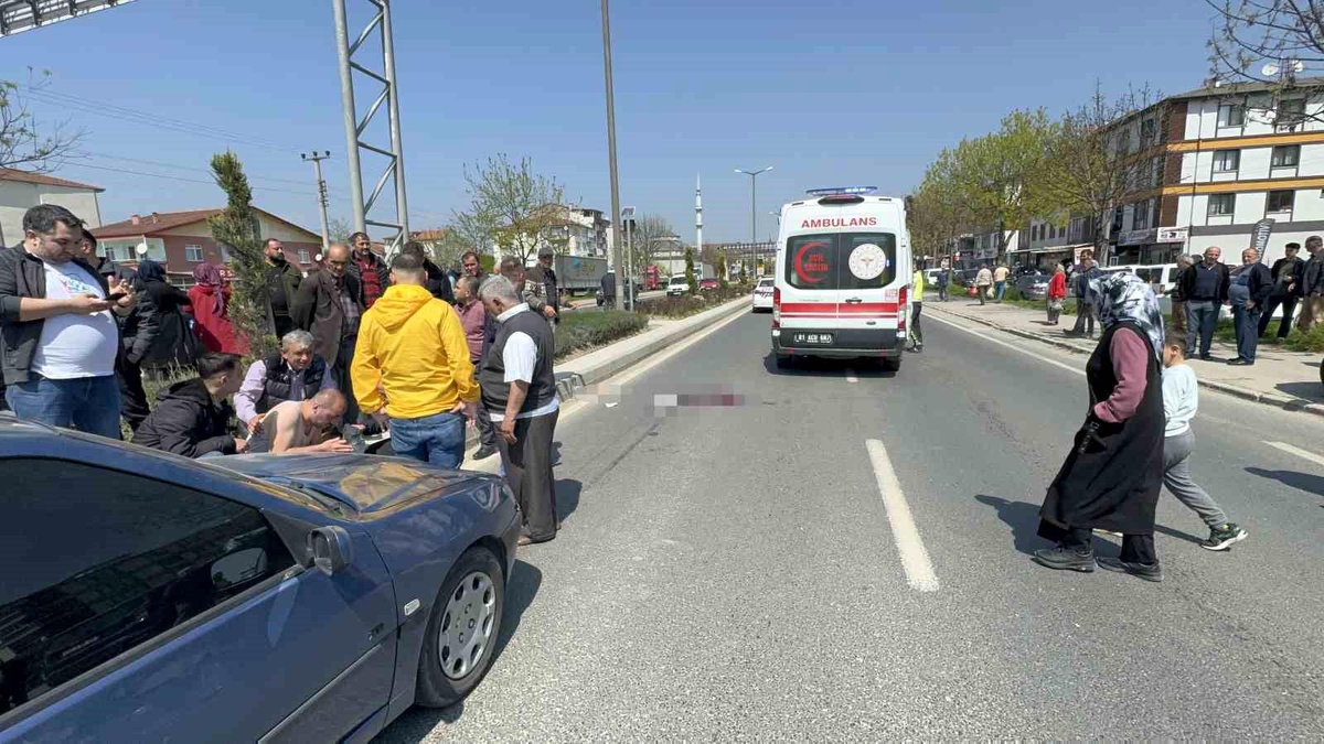 Düzce\'de bayram öncesi meydana gelen iki ayrı kazada 3 kişi yaralandı
