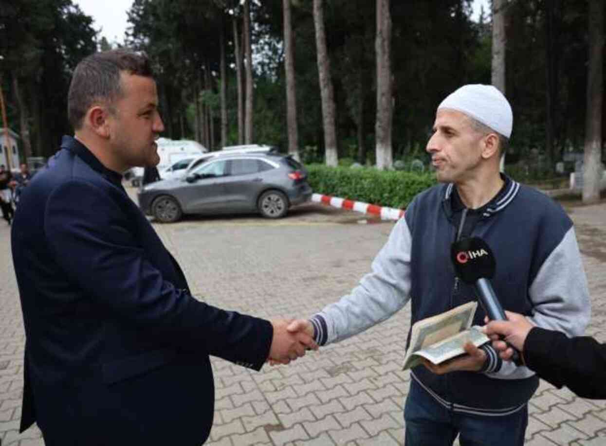 Ramazan Bayramı arifesinde mezarlıklarda 'sahte hoca' denetimi: Duayı yanlış okuyanlar dışarı çıkartıldı