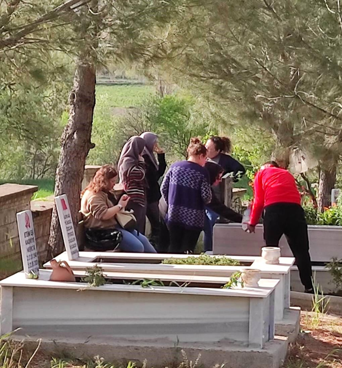 Manisa\'da Ramazan Bayramı öncesi mezarlık ziyaretleri