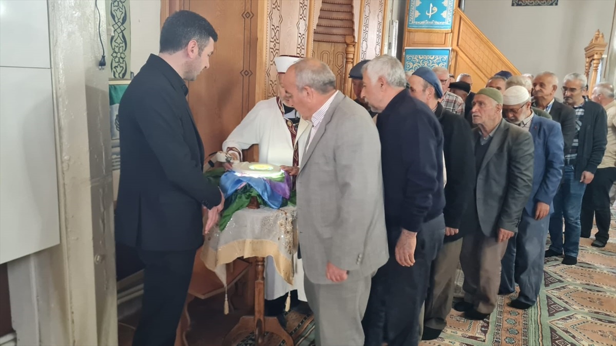 Tokat\'ın Pazar ilçesinde Sakal-ı Şerif ziyarete açıldı
