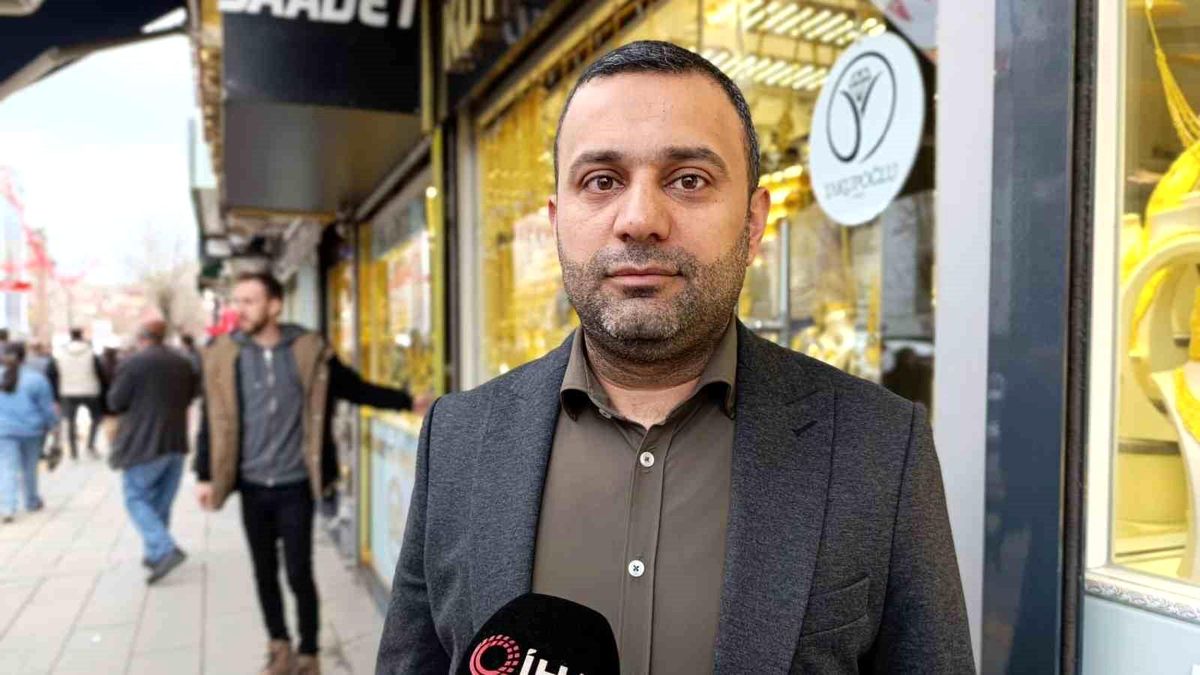 Van\'da Ramazan Bayramı Alışverişi Yoğunlukla Devam Ediyor