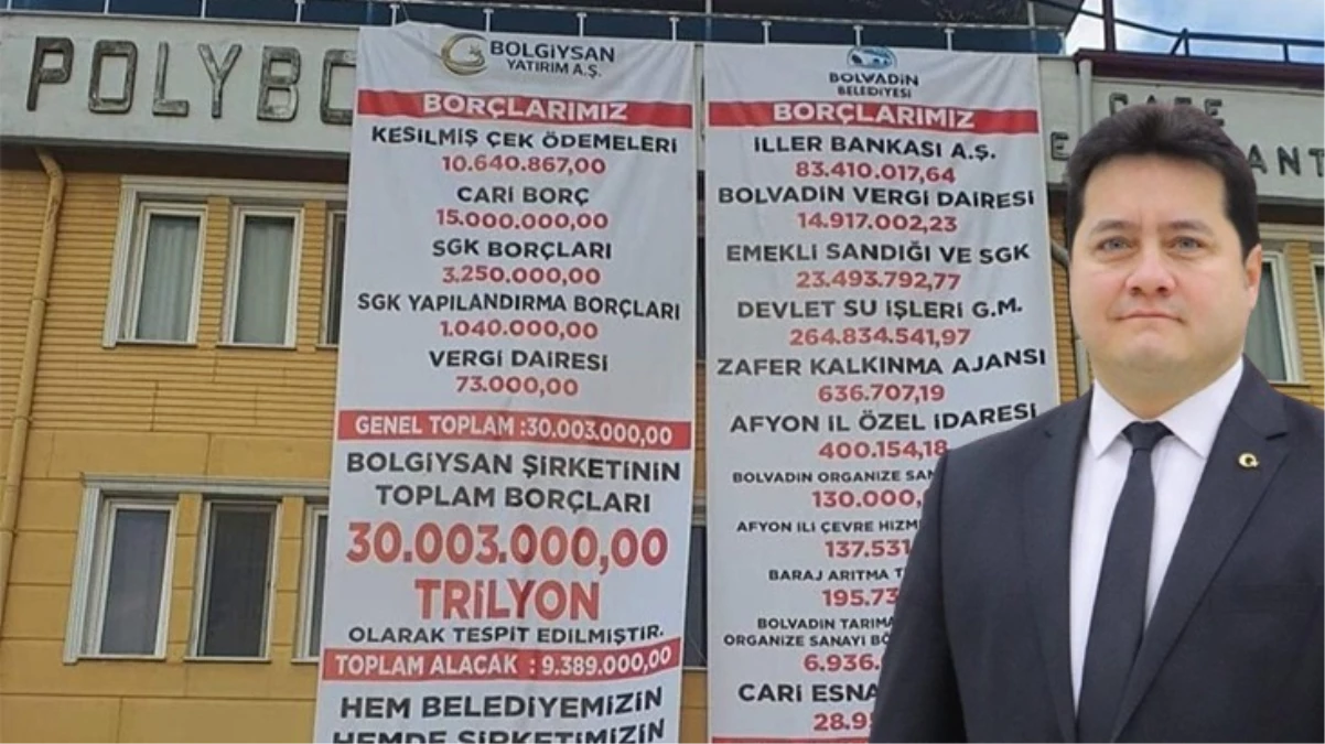 AK Parti\'den MHP\'ye geçen ilçede yeni başkan borçları belediye binasına astı