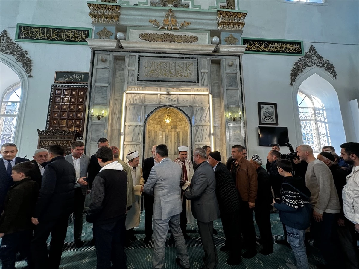 Ramazan Bayramı\'nda Antalya, Muğla, Burdur ve Isparta\'da Camiler Doldu