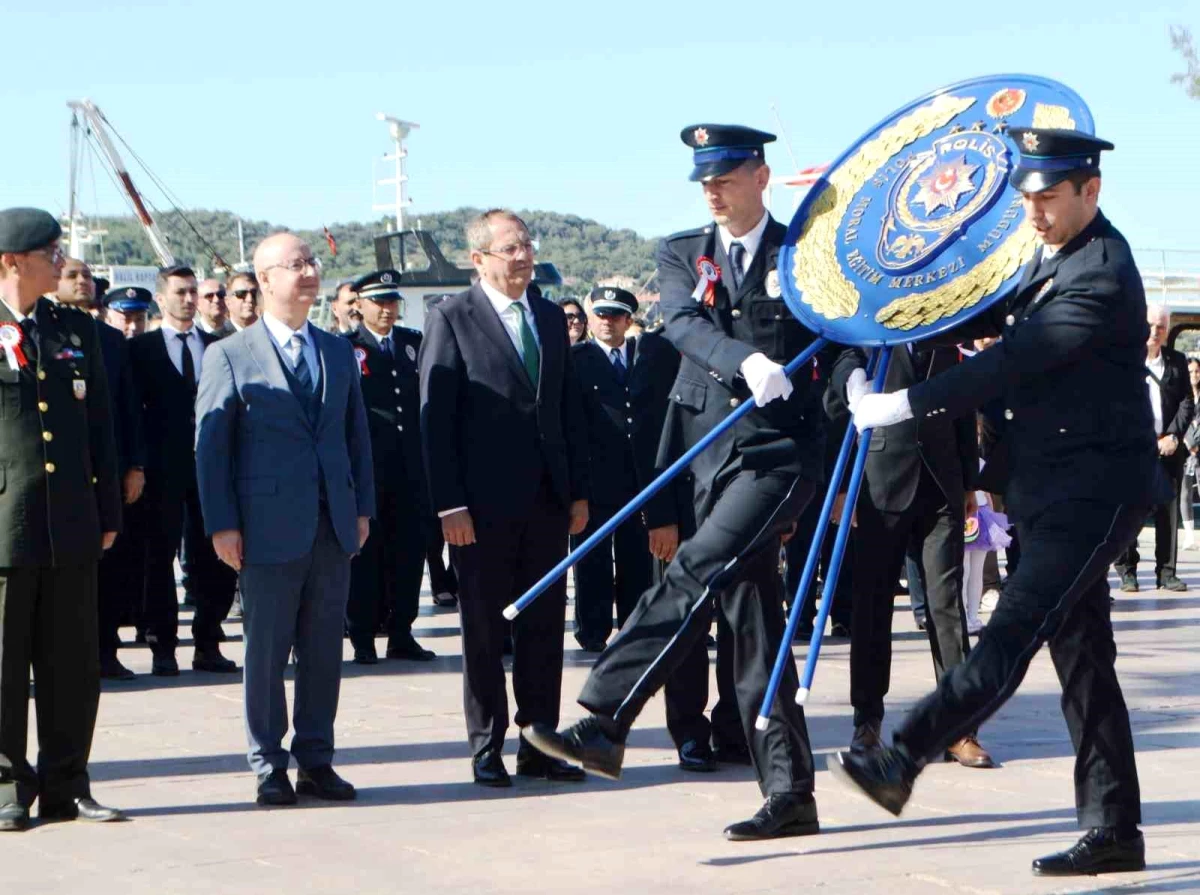 Ayvalık\'ta Türk Polis Teşkilatı\'nın 179. yıl dönümü kutlandı