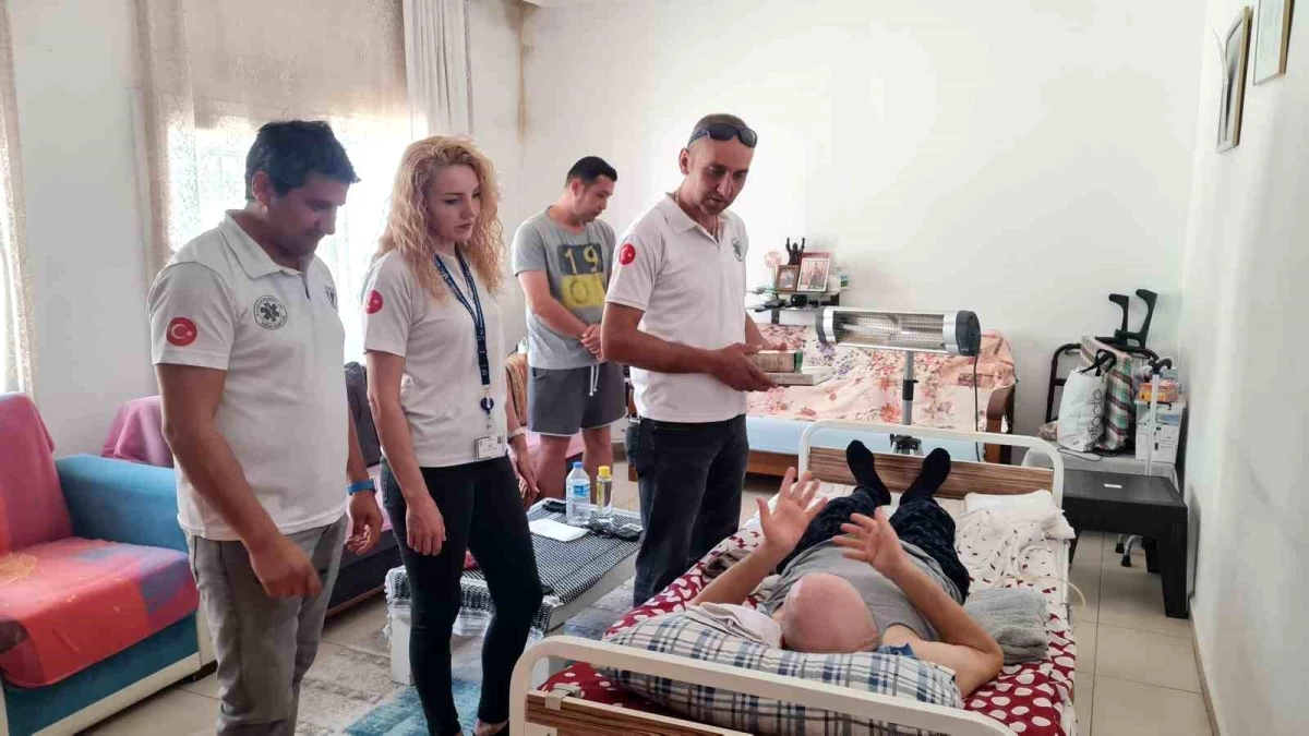 Bodrum Belediyesi Sağlık Hizmetleri Yatağa Bağımlı Vatandaşları Bayramda Ziyaret Etti