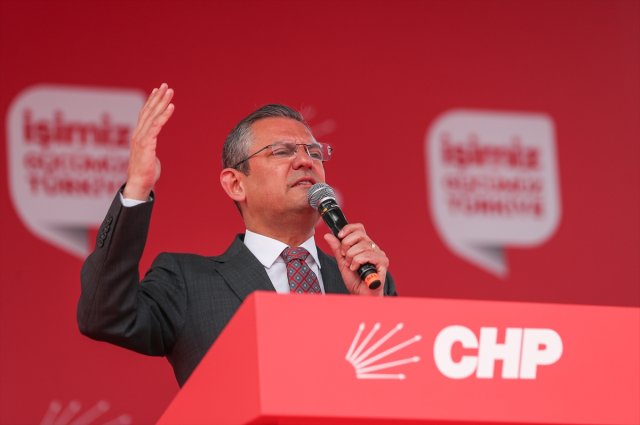 CHP Genel Başkanı Özgür Özel