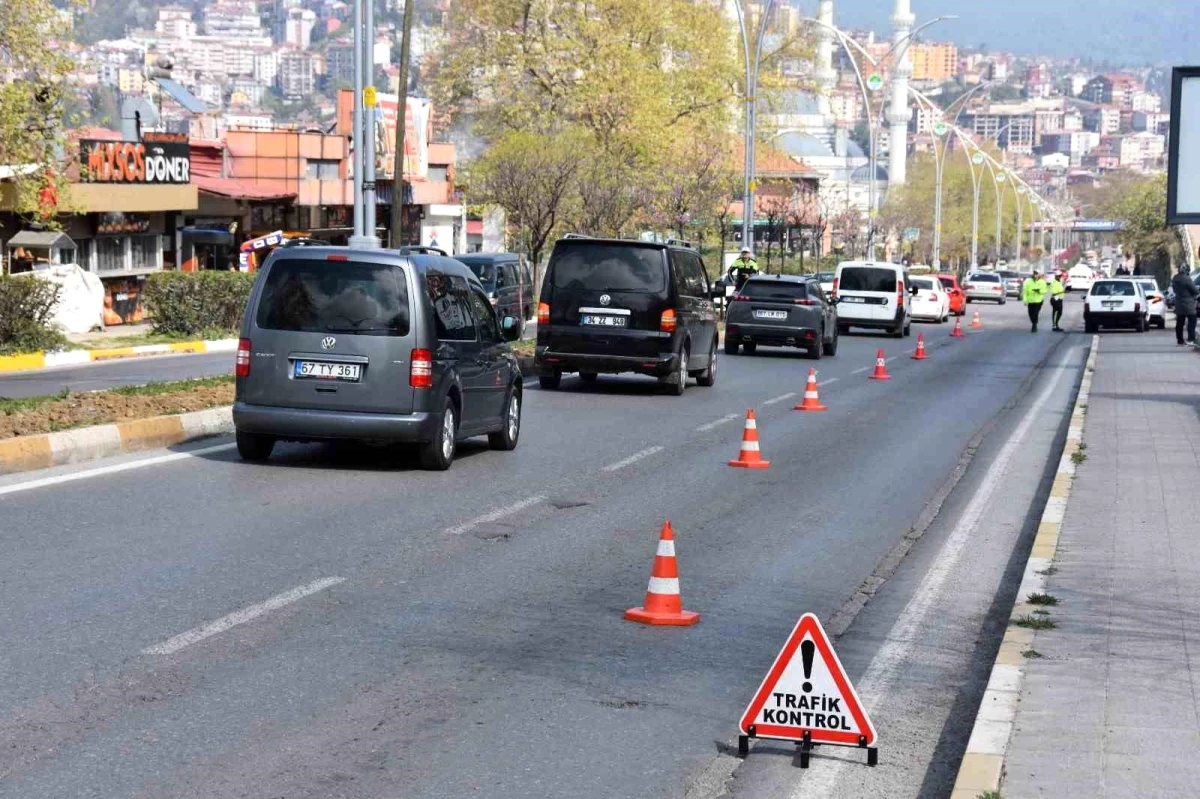 Zonguldak\'ta Dronlu Bayram Denetimlerinde 12 Sürücüye Ceza