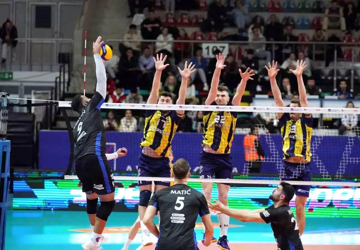 AXA Sigorta Efeler Ligi\'nde Halkbank ile Fenerbahçe arasında final serisi başlıyor