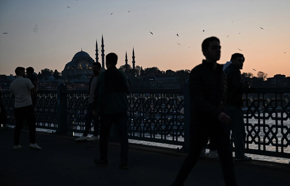 İstanbul\'da Ramazan Bayramı\'nda Tarihi ve Turistik Yerler Yoğunlukla Gezildi