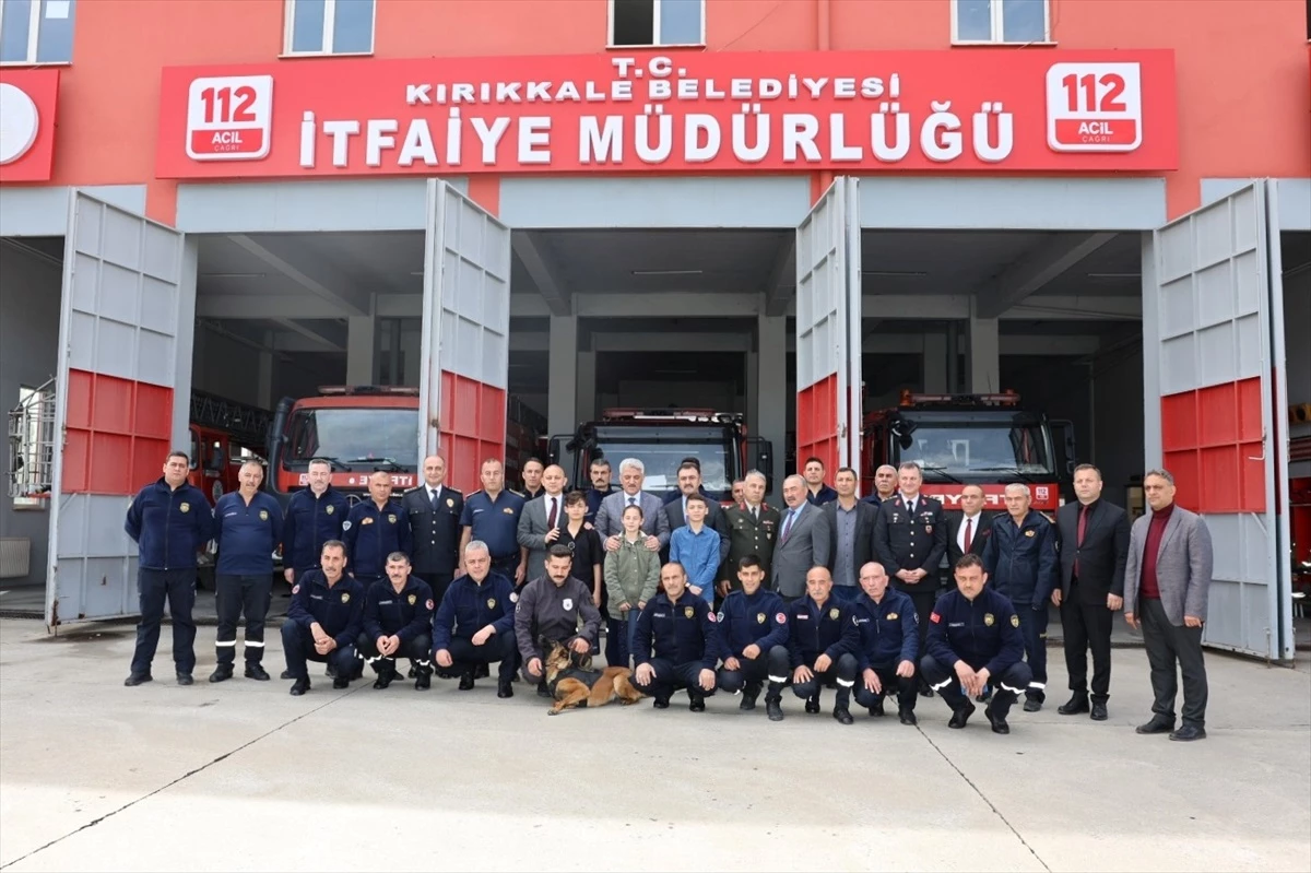 Kırıkkale Valisi ve Belediye Başkanı, Bayramda Çalışan Personeli Ziyaret Etti