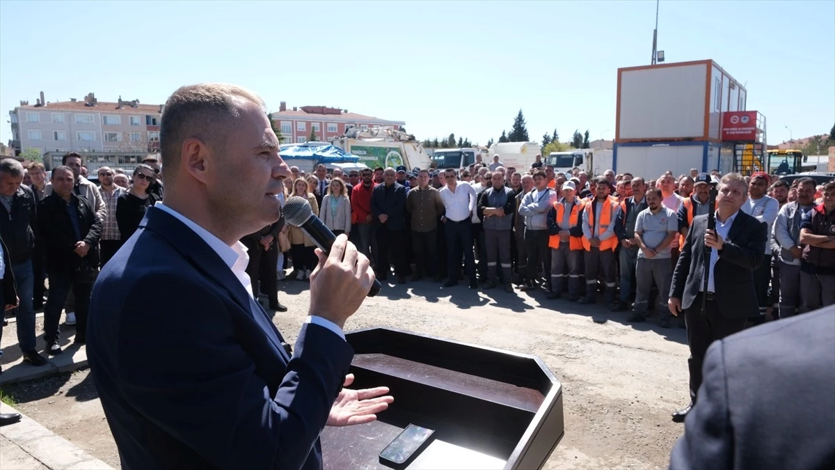 Kırklareli Belediye Başkanı Derya Bulut, personeli ile bayramlaştı