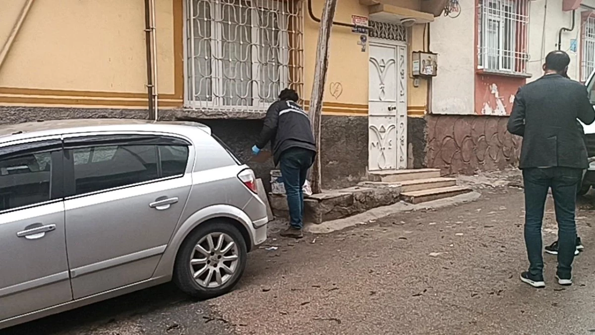 Gaziantep\'te çıkan bıçaklı kavgada 1 kişi hayatını kaybetti, 3 kişi yaralandı