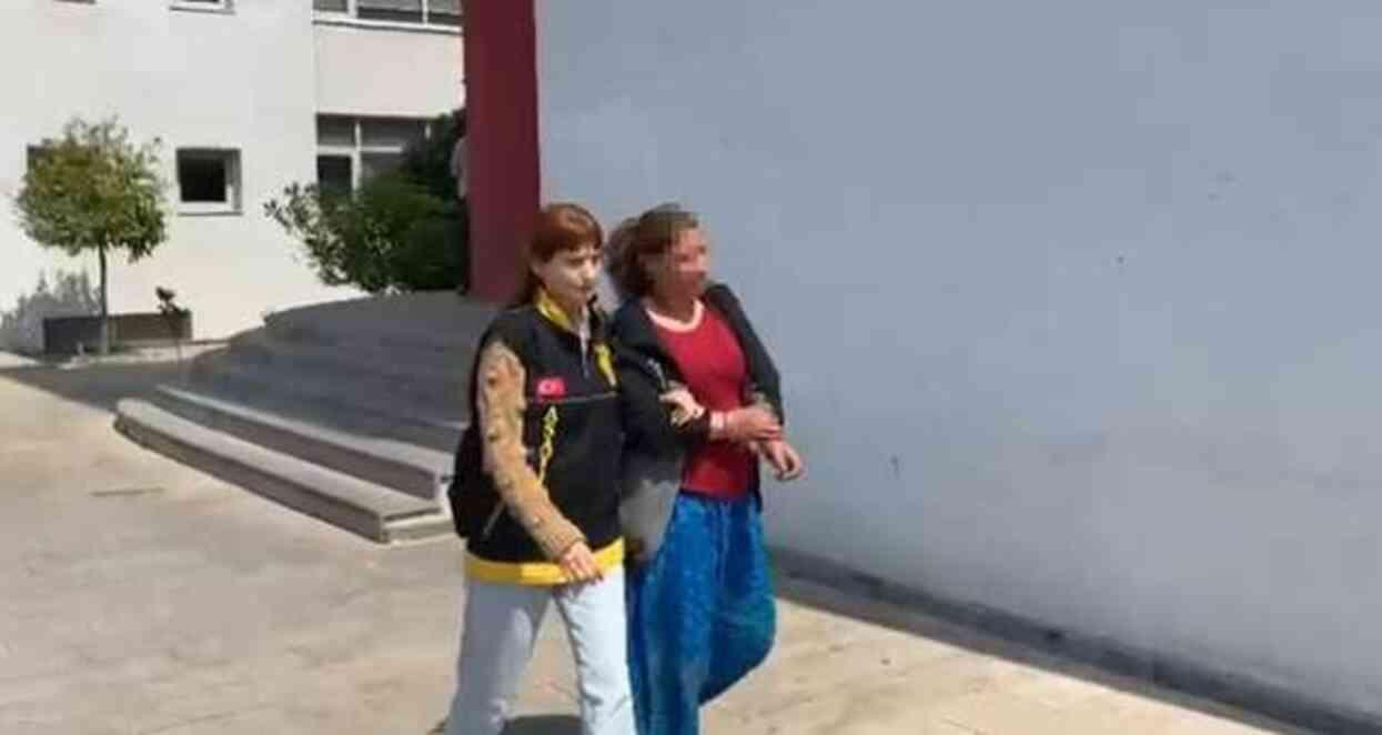 Hırsızlık yapacağı sırada suçüstü yakalanınca polisin elini ısırdı