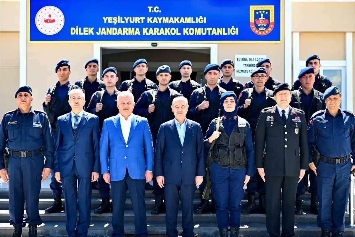 İçişleri Bakan Yardımcısı Mehmet Aktaş, Malatya\'da Bayram Ziyaretleri Yaptı