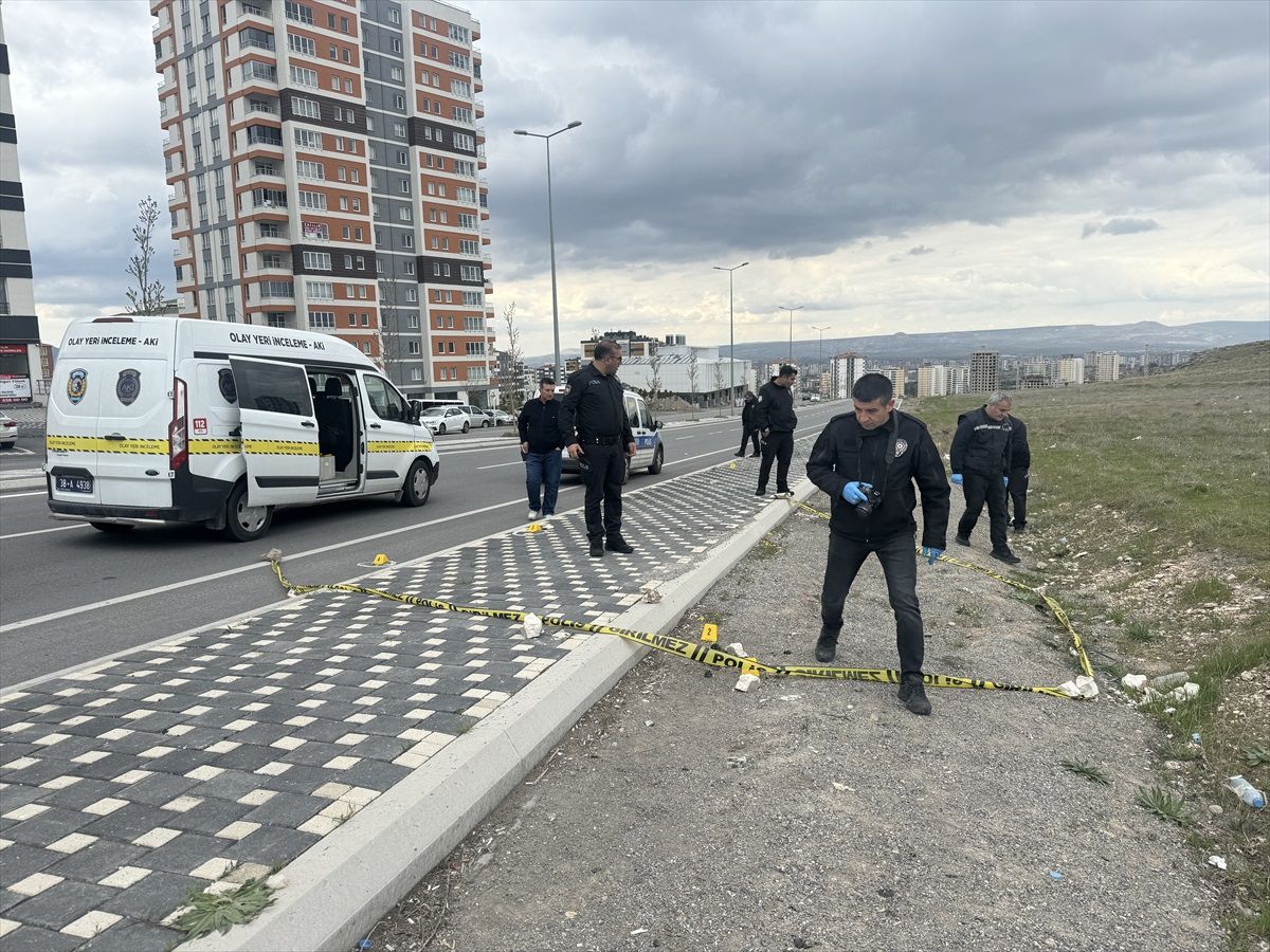 Kayseri\'de silahlı kavgada yaralanan kişi hastanede tedavi altına alındı