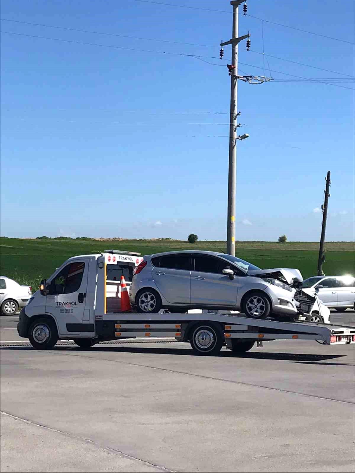 Lüleburgaz\'da Trafik Kazası: 2 Yaralı