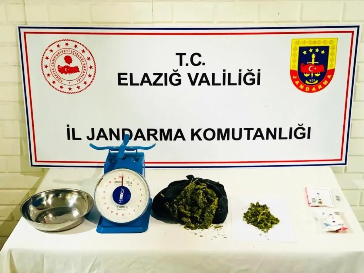 Elazığ\'da Samanlıkta Uyuşturucu Ele Geçirildi, Bir Şüpheli Tutuklandı