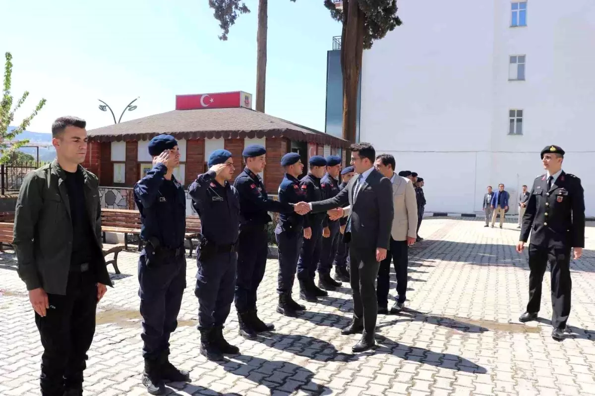 Manisa\'nın Selendi ilçesinde bayramlaşma töreni düzenlendi