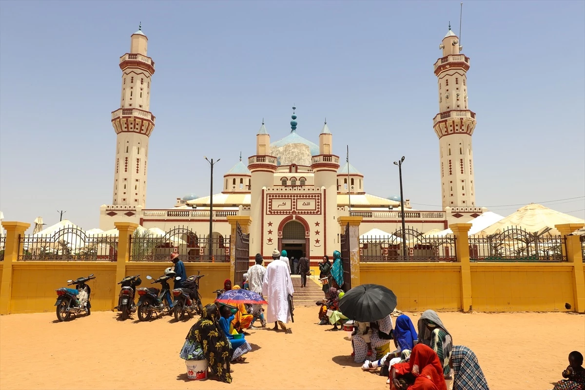Senegal\'deki Diourbel Ulu Cami: Türklerin İnşa Ettiği Tarihi Bir Yapı
