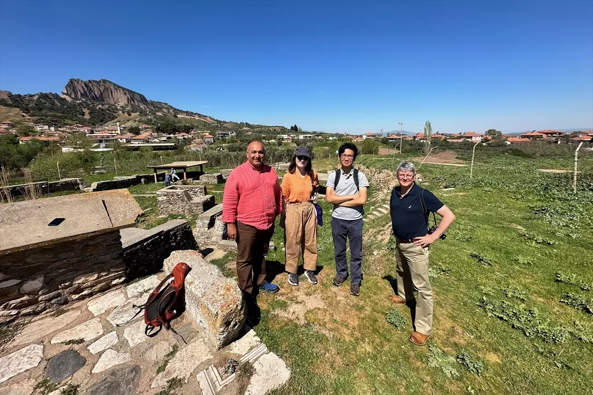 Tarihi Sardes Antik Kenti\'nde Para Belgeseli Çekimleri Yapıldı