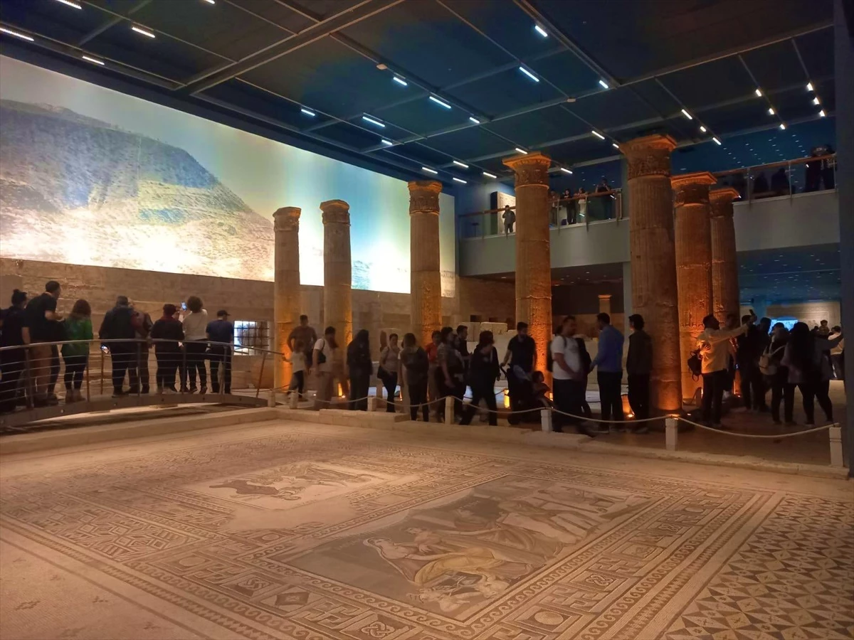 Zeugma Mozaik Müzesi, günlük ziyaretçi rekorunu kırdı