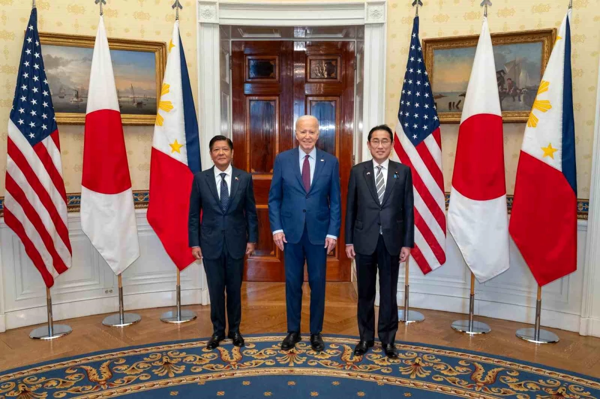 ABD, Japonya ve Filipinler liderleri Çin\'in Güney Çin Denizi politikalarından endişe duyduklarını vurguladı