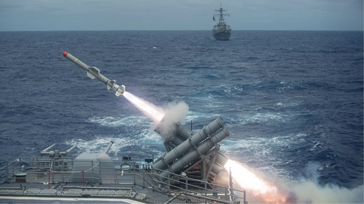 ABD savunma gemisi, İsrail kıyılarına demir attı