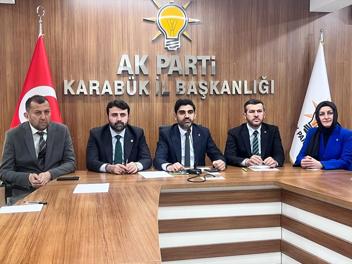 Cumhurbaşkanı Erdoğan, AK Parti İl Başkanlığı bayramlaşma programına video konferansla katıldı
