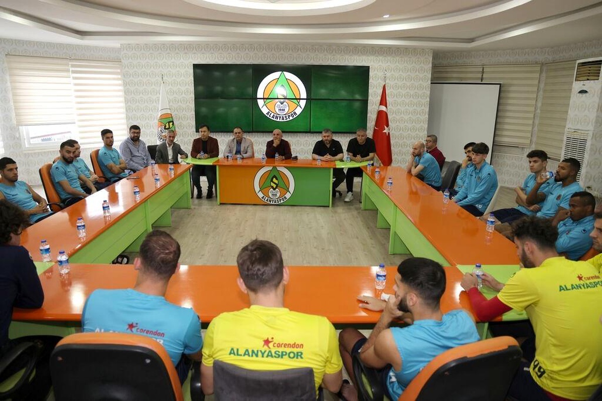 Corendon Alanyaspor\'da Ramazan Bayramı Bayramlaşma Töreni