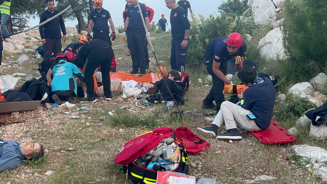 Antalya'da teleferik düştü: 1 ölü ve yaralılar var