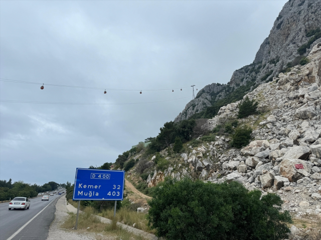 Antalya'da Teleferik Kazası: 1 Ölü, Yaralılar Var